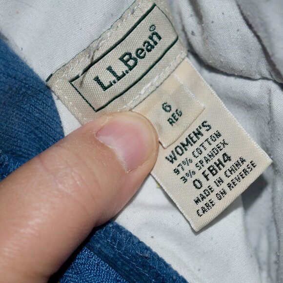 L.L. Bean Blue Corduroy Pants | High-Waisted Relaxed Fit | Size 6 - Picture 5 of 5